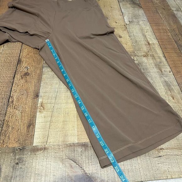 Lululemon Align Wide Leg Super-High-Rise Crop *23" size 20 - Picture 7 of 14